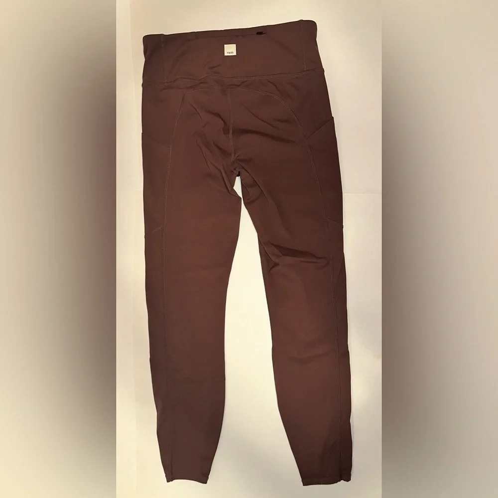 Vuori Stride Women’s‎ Size S Legging Performance Ankle Crop Compression Chestnut